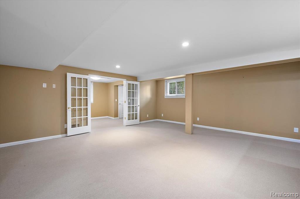 6952 Granger Drive, Troy, MI 48098 — Photo 33