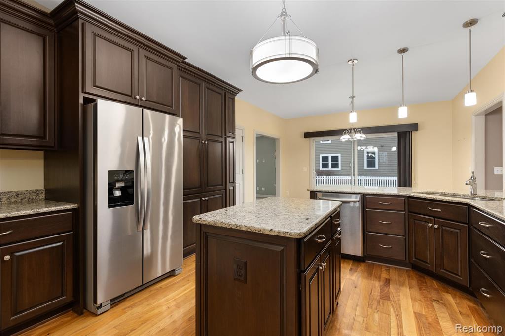724 Constitution Street, Canton, MI 48188 — Photo 11