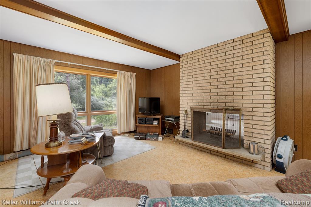4464 Foxwood Drive, Milford, MI 48380 — Photo 15