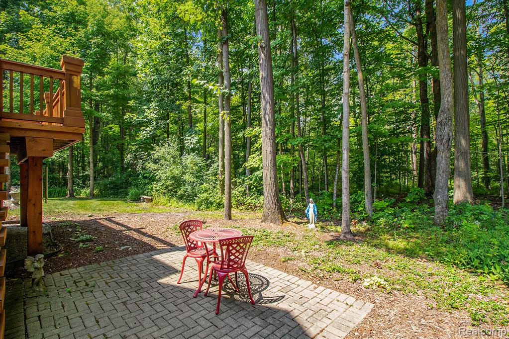 49674 Timber Trail, Novi, MI — Photo 27