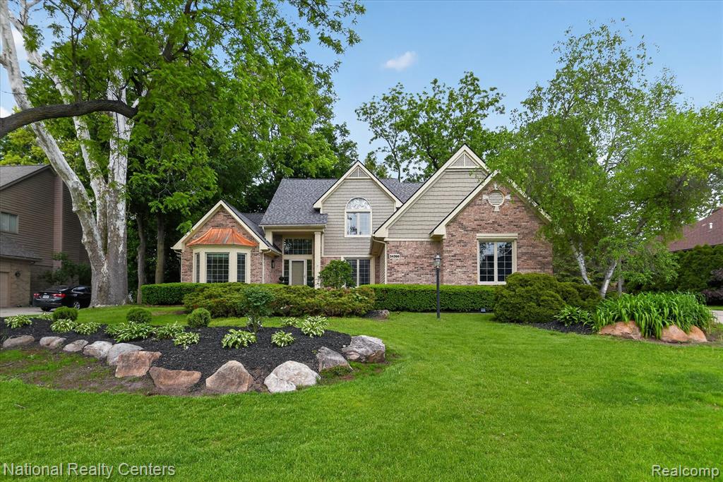 54366 Royal Troon Drive, South Lyon, MI 48178 — Photo 2