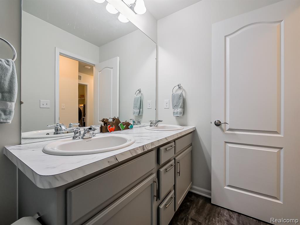 8640 Quincy Drive, Westland, MI — Photo 19