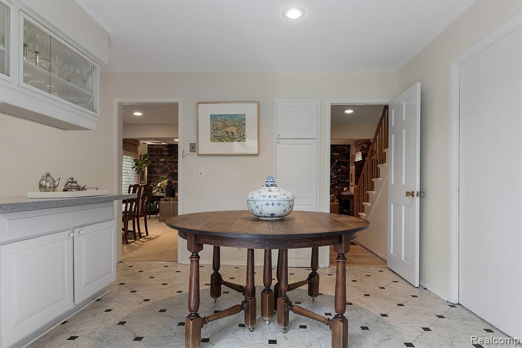 8941 Nadine Avenue, Huntington Woods, MI — Photo 5