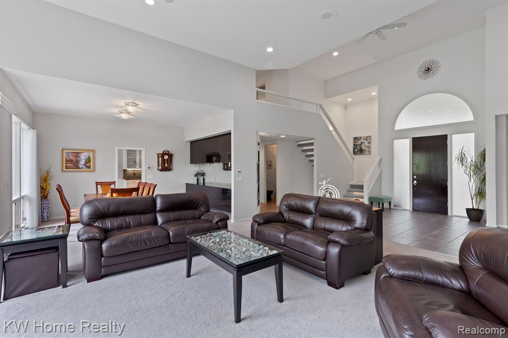 4958 COUNTRYSIDE Drive, West Bloomfield, MI 48323 — Photo 9