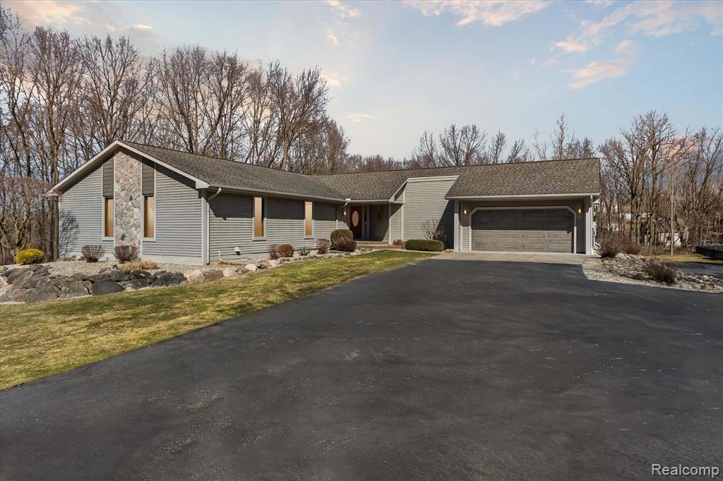 5074 CLARKSTON Road, Clarkston, MI 48348 — Photo 55