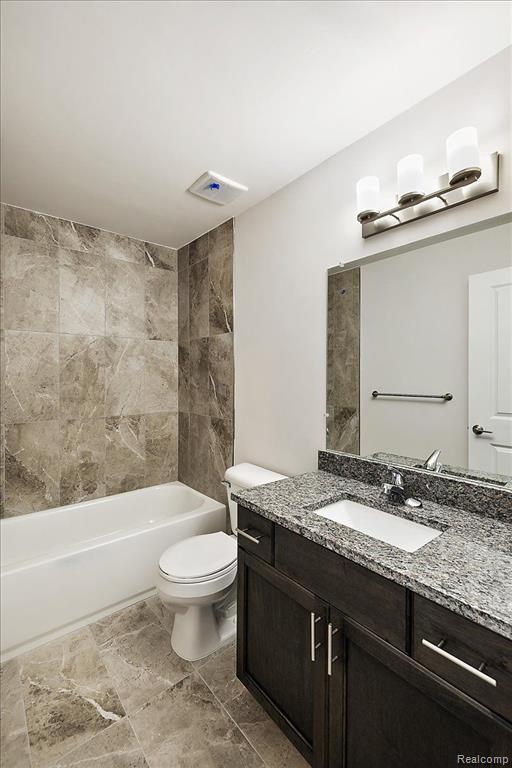 8286 Heywood Circle, Sterling Heights, MI 48312 — Photo 21