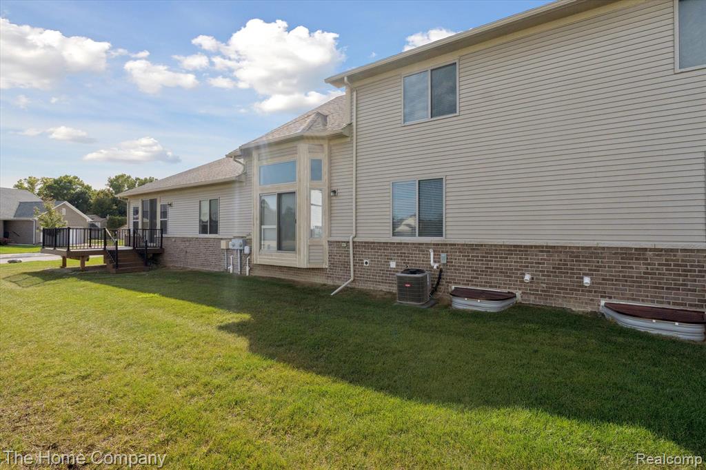 48270 Applegrove Lane, Chesterfield, MI — Photo 32