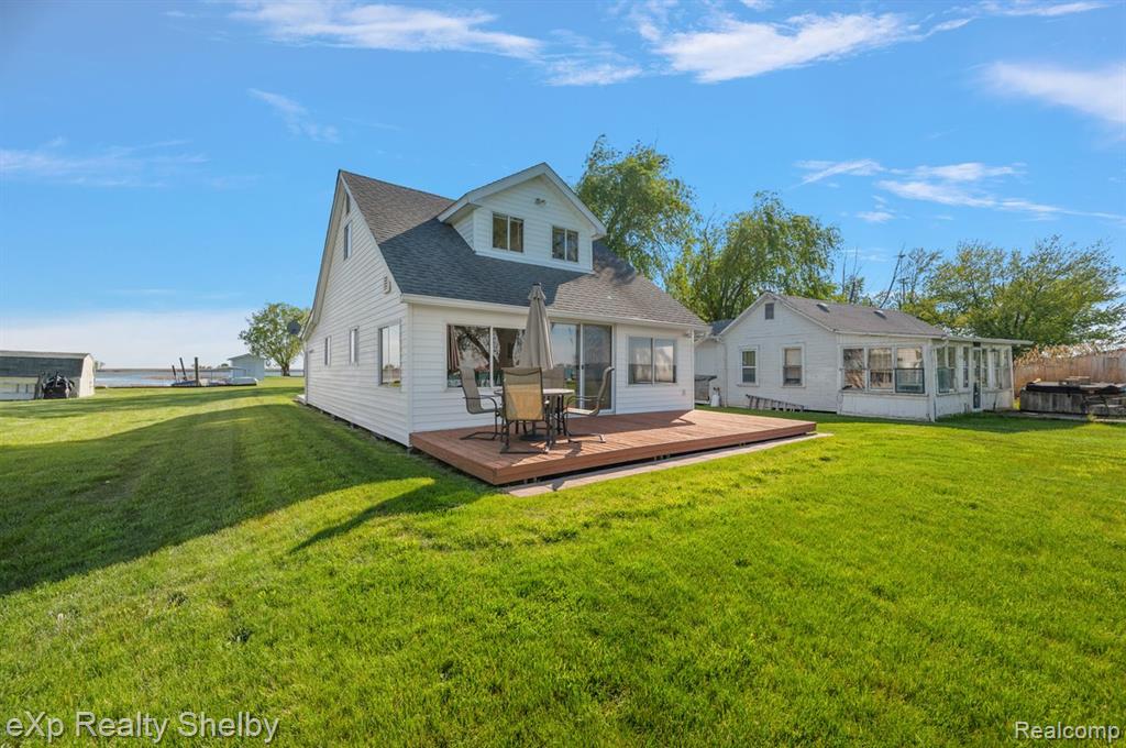 8395 N Channel - Harsens Island, Clay, MI 48001 — Photo 45