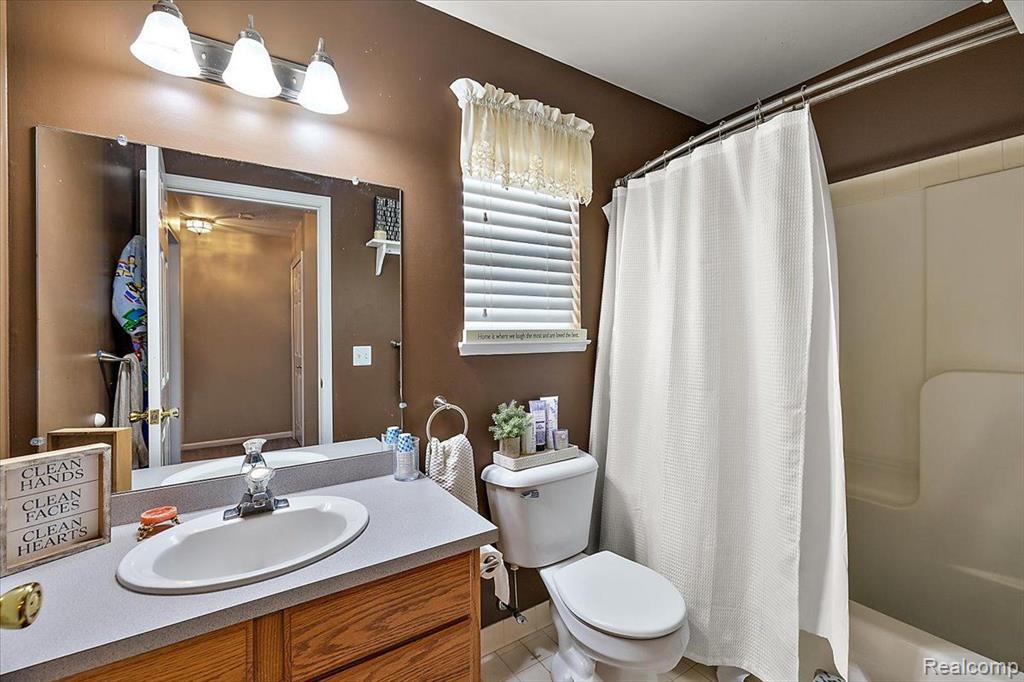 8958 SUNFLOWER, Whitmore Lake, MI 48189 — Photo 43