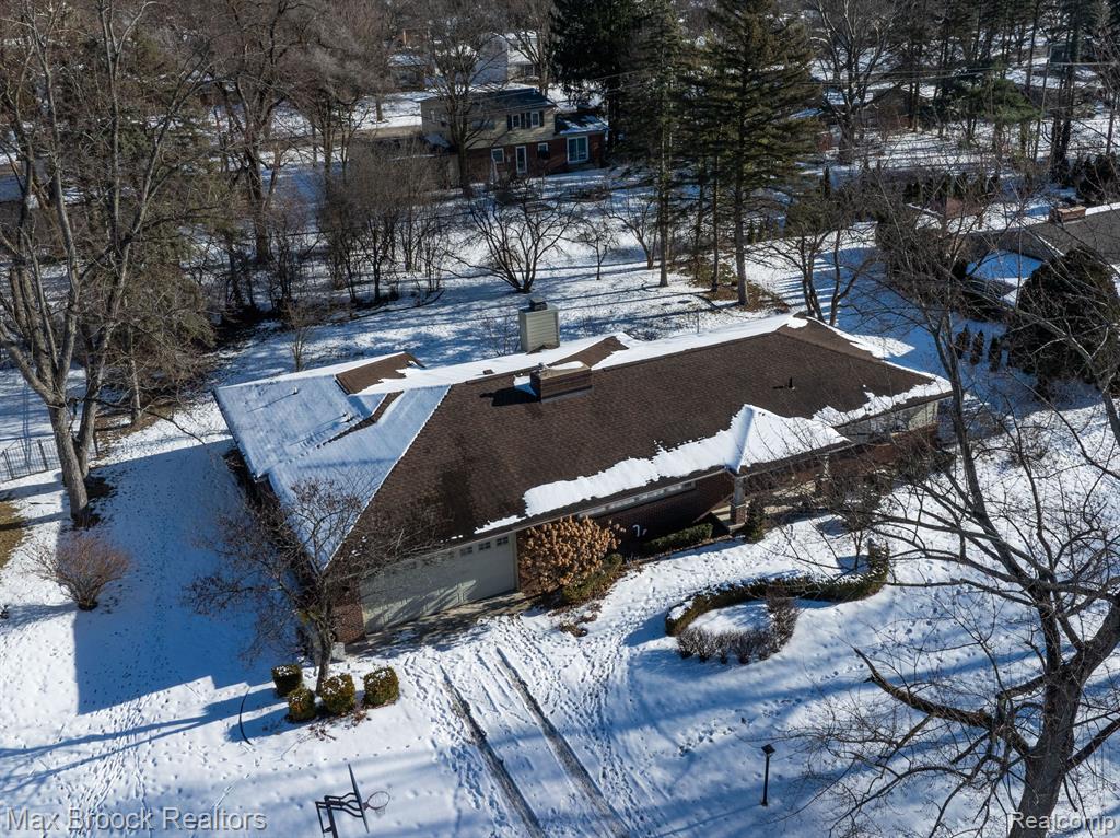 565 WESTBOURNE Drive, Bloomfield Hills, MI 48301 — Photo 2