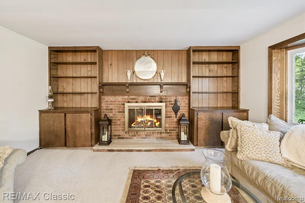1561 Waters Edge Court, Wixom, MI 48393 — Photo 11