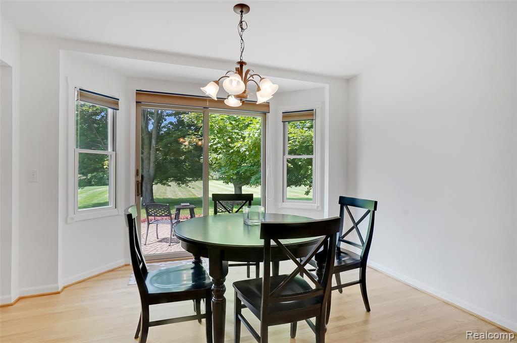 5501 Jeanne Marie Drive, White Lake, MI 48383 — Photo 8