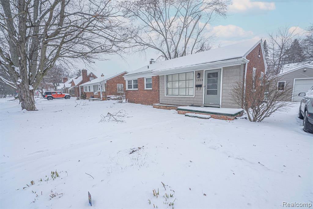 1228 ELBRIDGE Street, Ypsilanti, MI 48197 — Photo 2