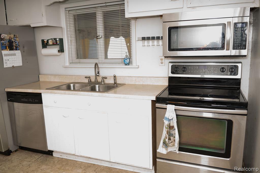 6104 WESTERN Street, Van Buren, MI 48111 — Photo 6