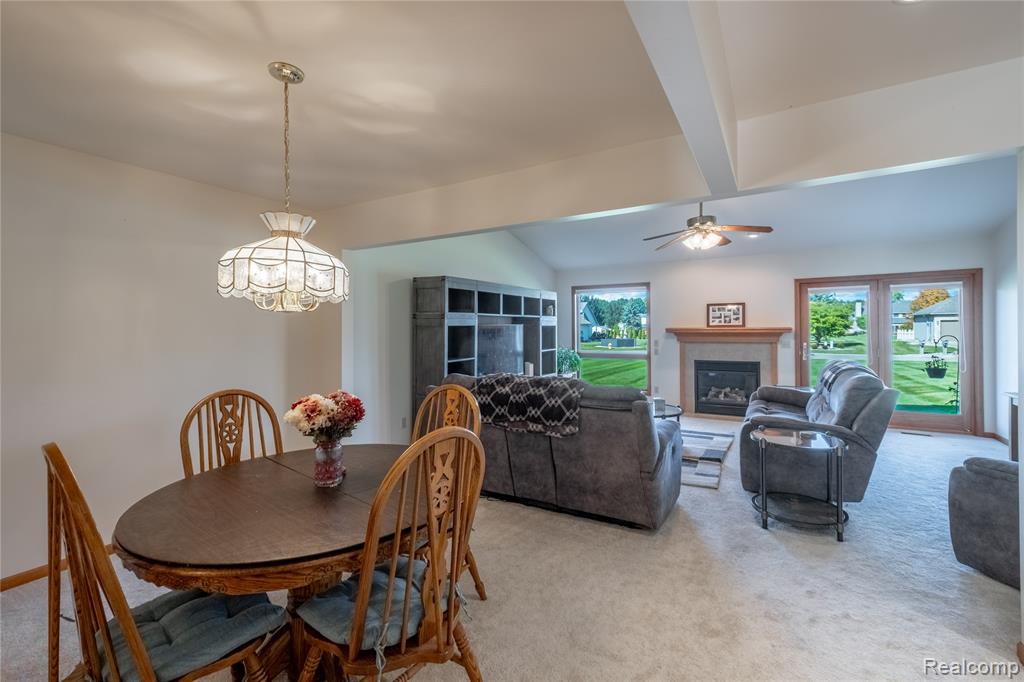 5355 Wyndemere Common Square, Swartz Creek, MI 48473 — Photo 9