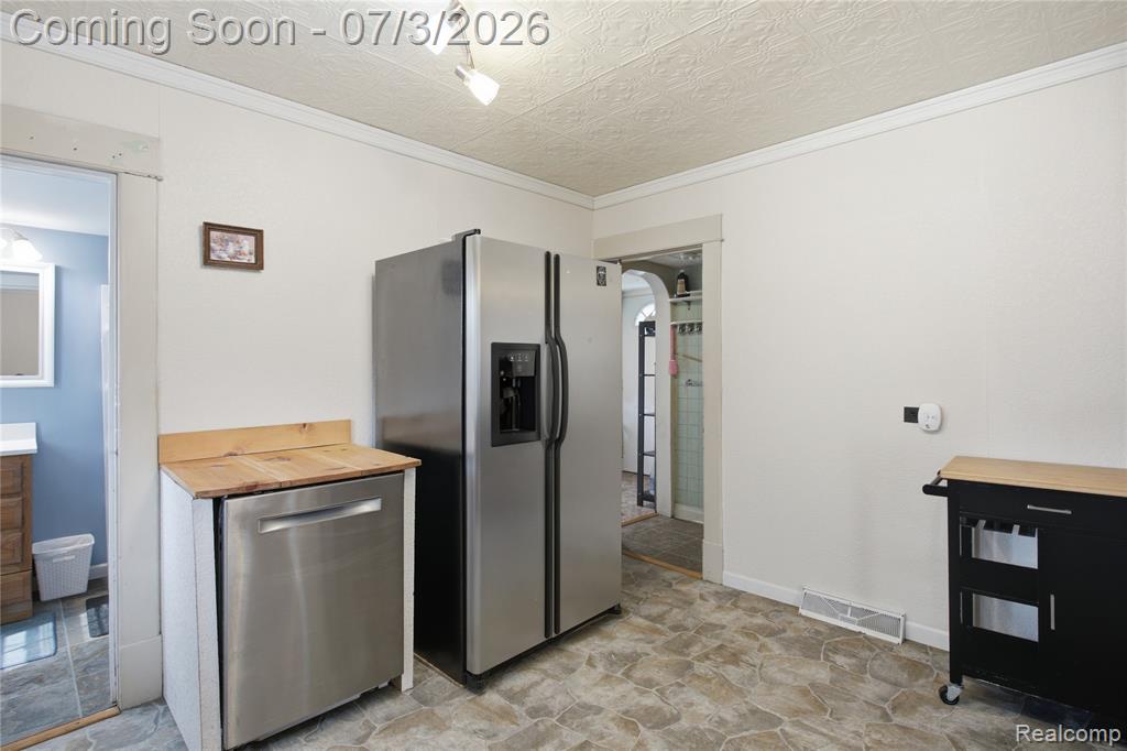 223 N Main Street, Webberville, MI 48892 — Photo 14