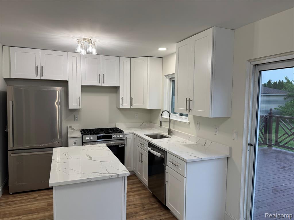 42113 CLAYTON Street, Clinton Twp, MI 48038 — Photo 5