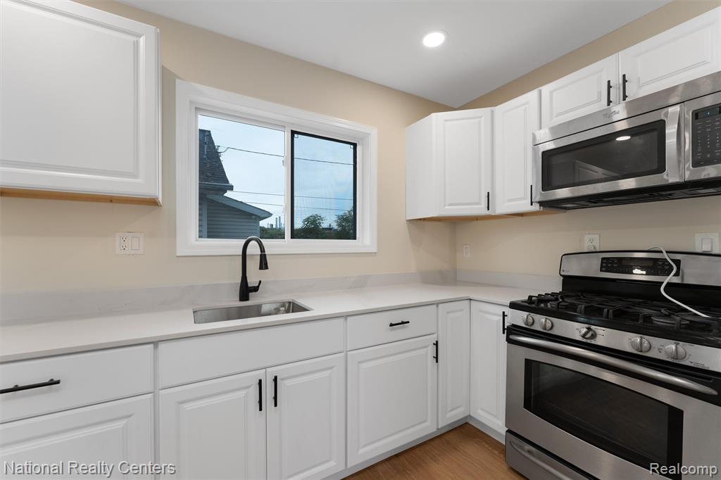 793 Orlando Avenue, Pontiac, MI 48340 — Photo 13