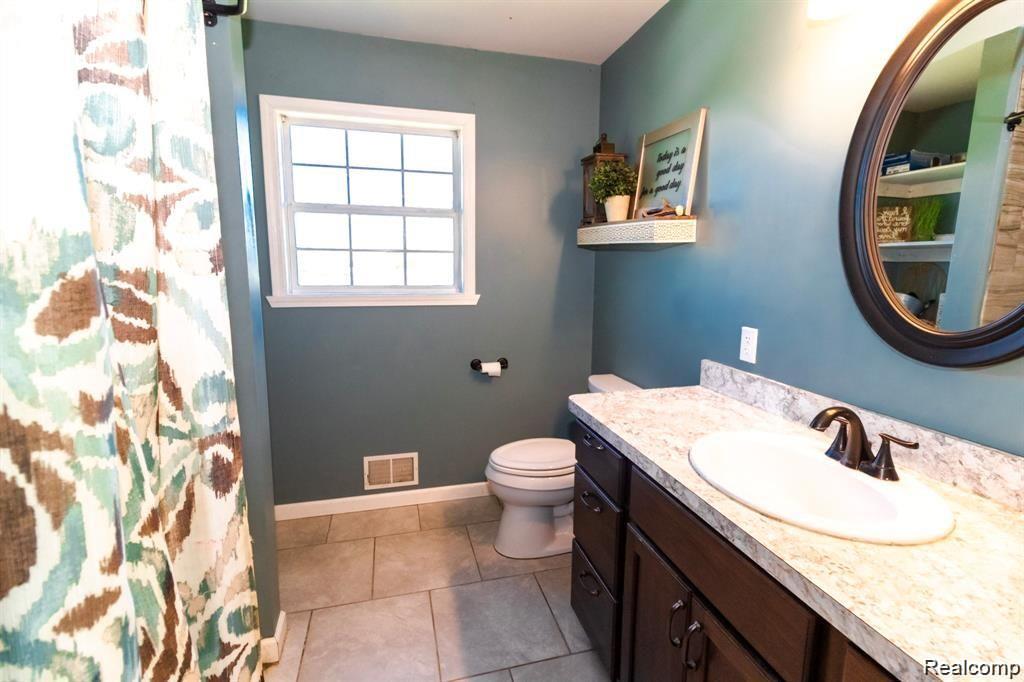 4147 W BARNES LAKE Road, Columbiaville, MI 48421 — Photo 9