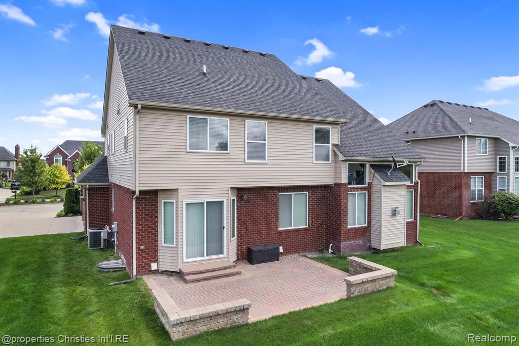 24353 BROMPTON Way, South Lyon, MI 48178 — Photo 13