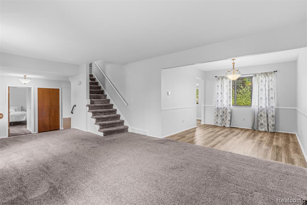 604 Luce Avenue, Flushing, MI 48433 — Photo 13