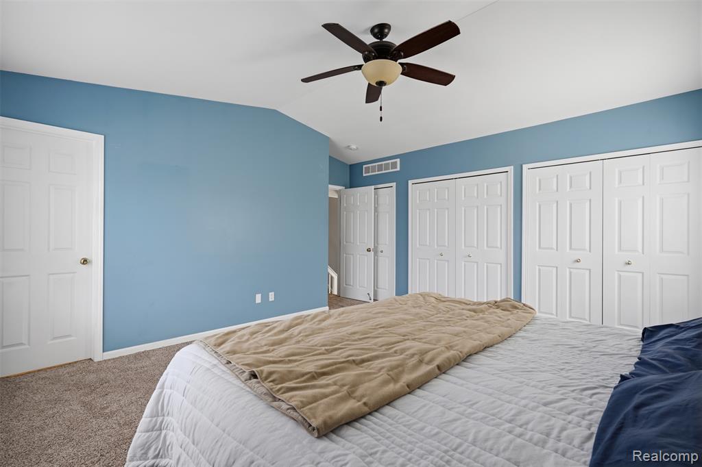 1099 Carriage Hill Drive, Fenton, MI 48430 — Photo 22