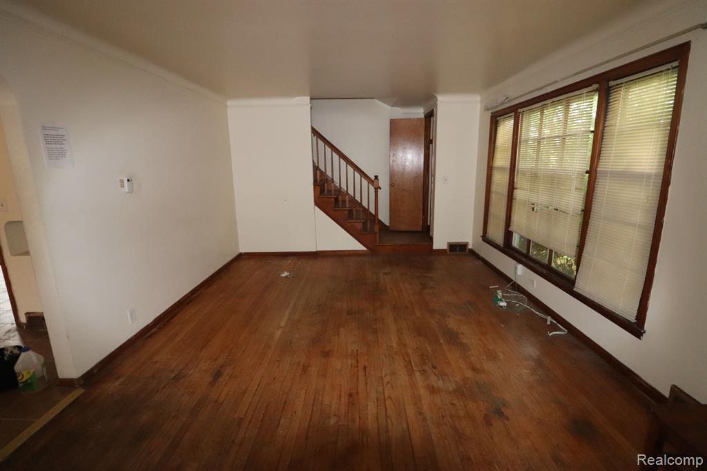 10201 - 10203 HAYES Street, Detroit, MI 48213 — Photo 6