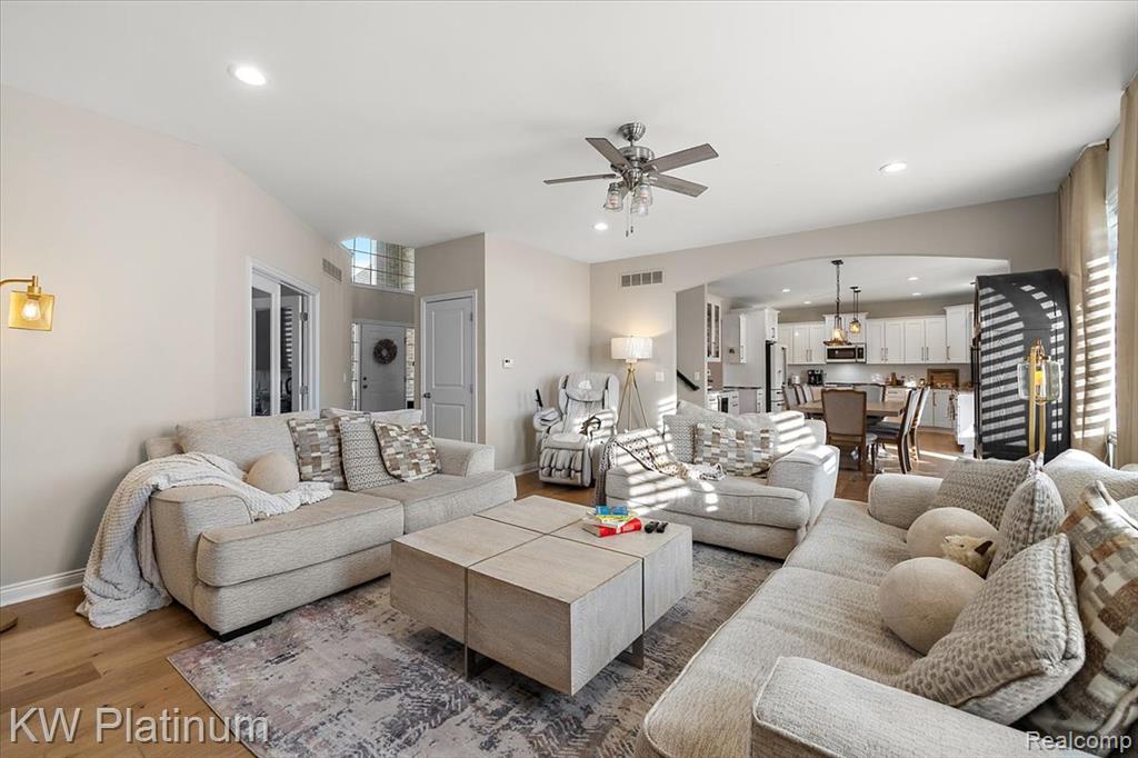 35910 Glenville Drive, New Baltimore, MI 48047 — Photo 16