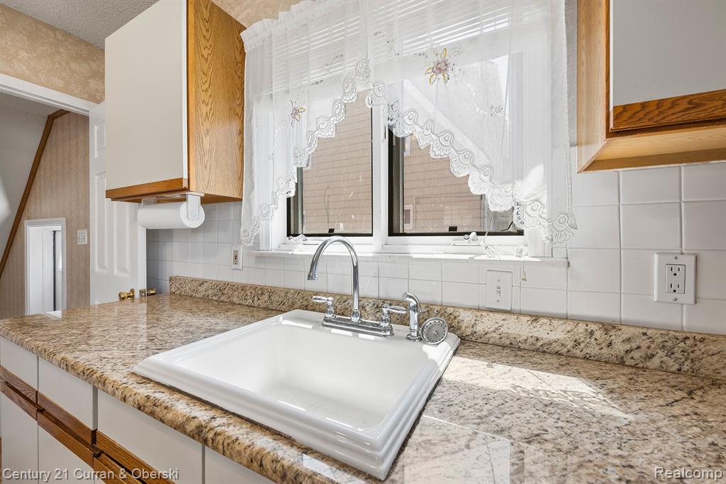 5667 Argyle Street, Dearborn, MI 48126 — Photo 12