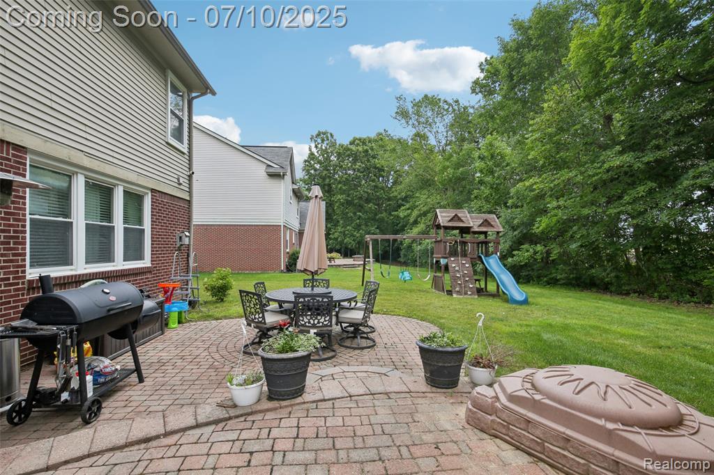 46533 Woodside Drive, Canton, MI 48187 — Photo 40