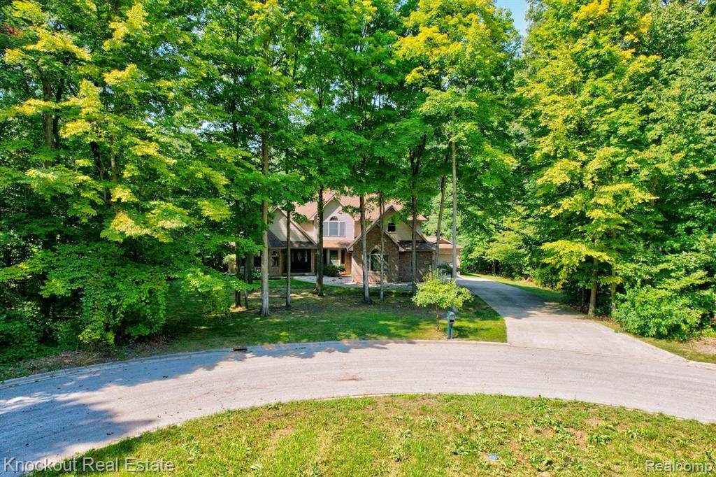 9763 BEECH TREE Lane, Frankenmuth, MI 48734 — Photo 62