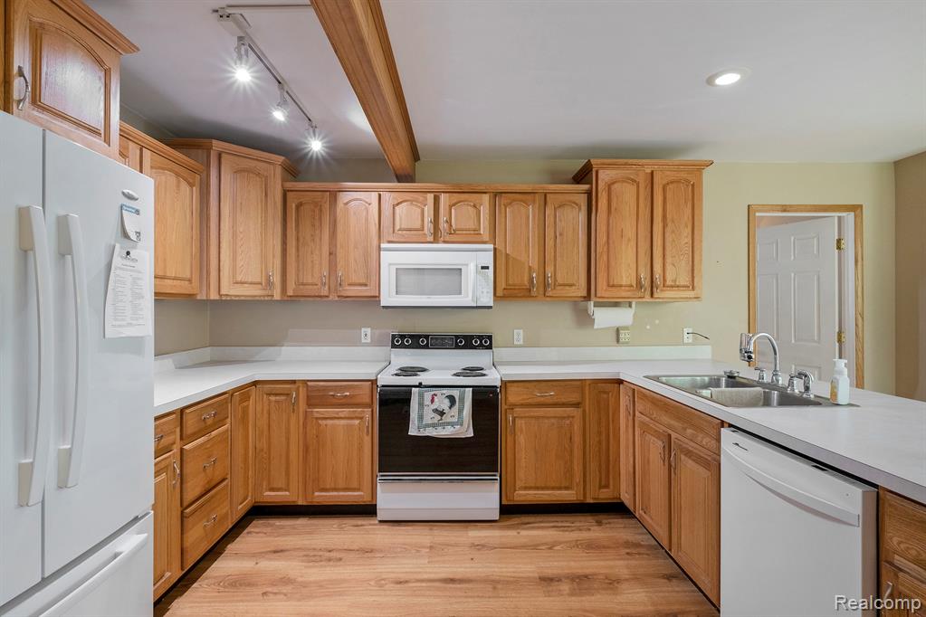 1490 Gage Road, Holly, MI 48442 — Photo 3