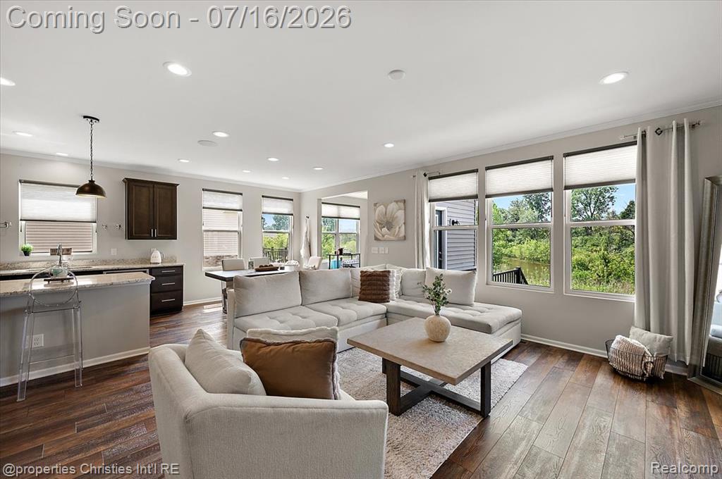 50026 Alden, Canton, MI 48188 — Photo 18