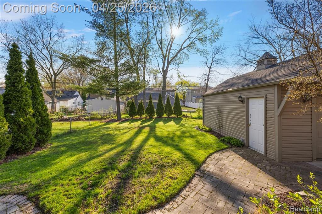 1846 Oakshire Avenue, Berkley, MI 48072 — Photo 34