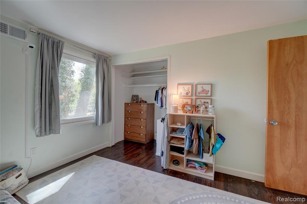 19341 Devonshire Street, Beverly Hills, MI 48025 — Photo 27