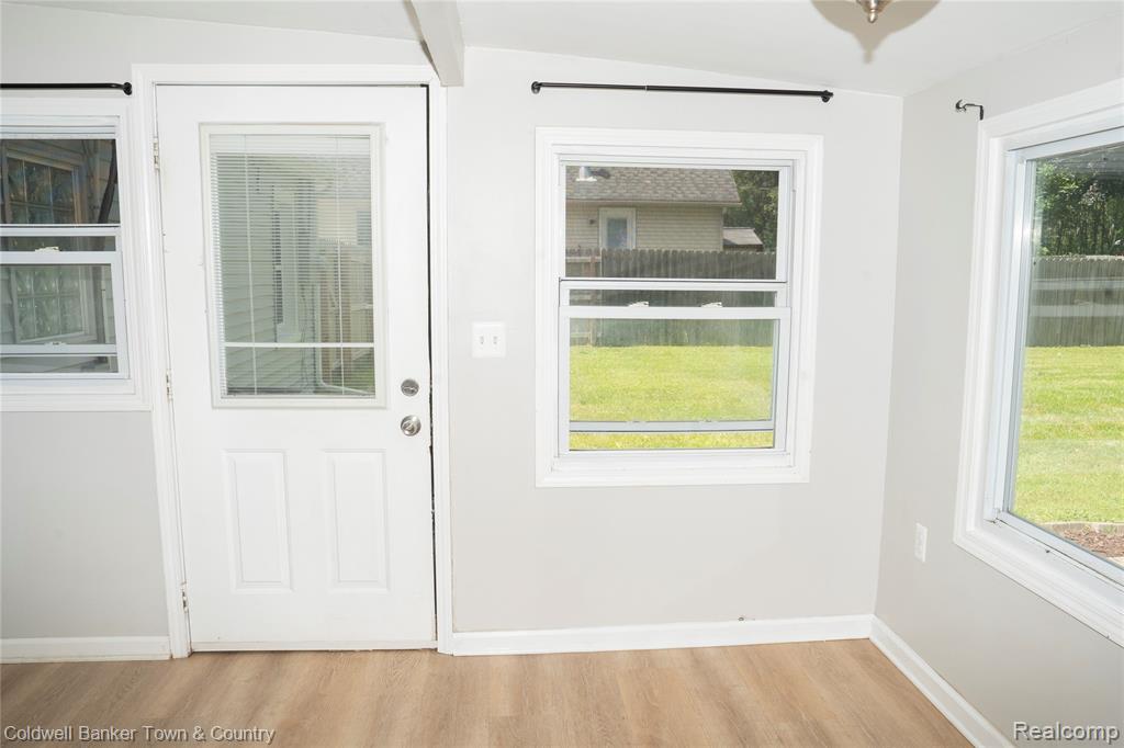 528 W Clinton Street, Howell, MI 48843 — Photo 21