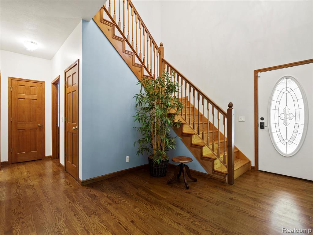 9480 Hartland Road, Fenton, MI 48430 — Photo 24