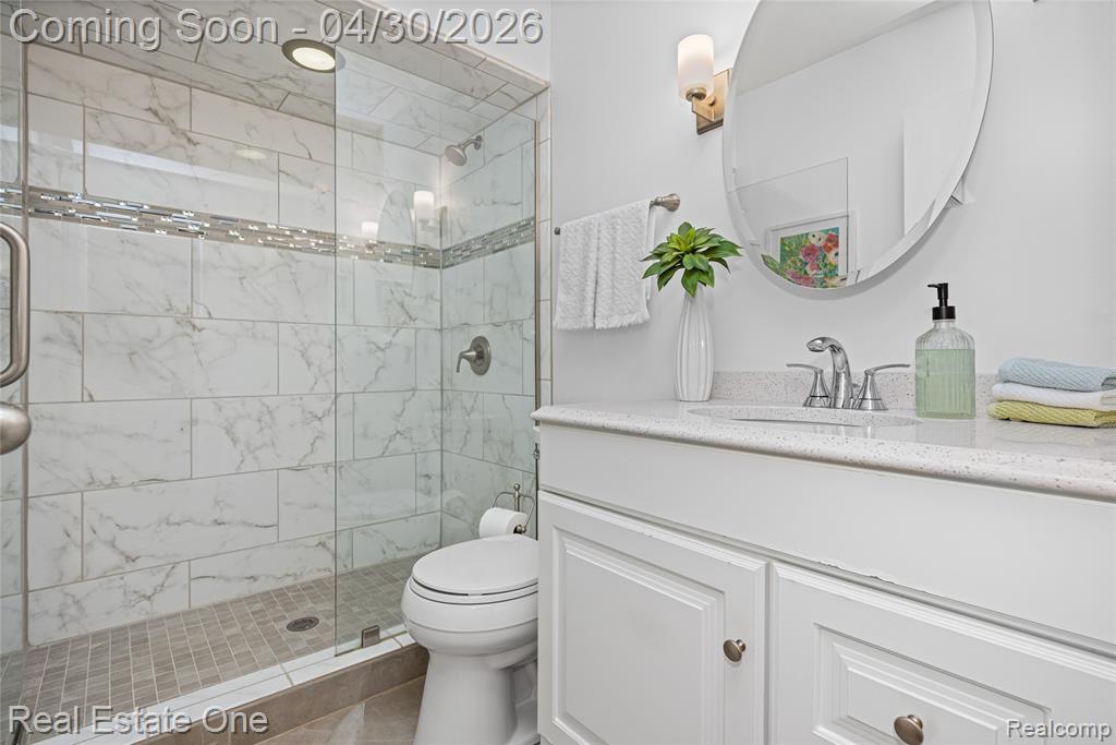 2748 Armstrong Drive, Lake Orion, MI — Photo 44