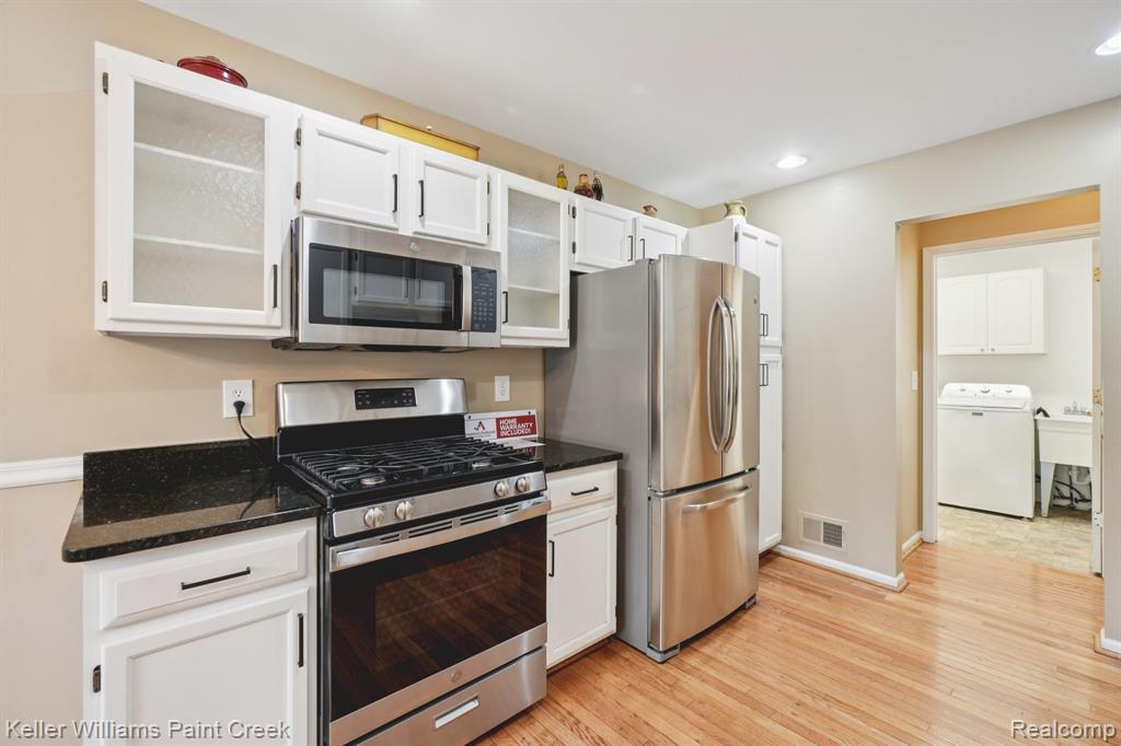 2799 Lochmoor Boulevard, Lake Orion, MI — Photo 20