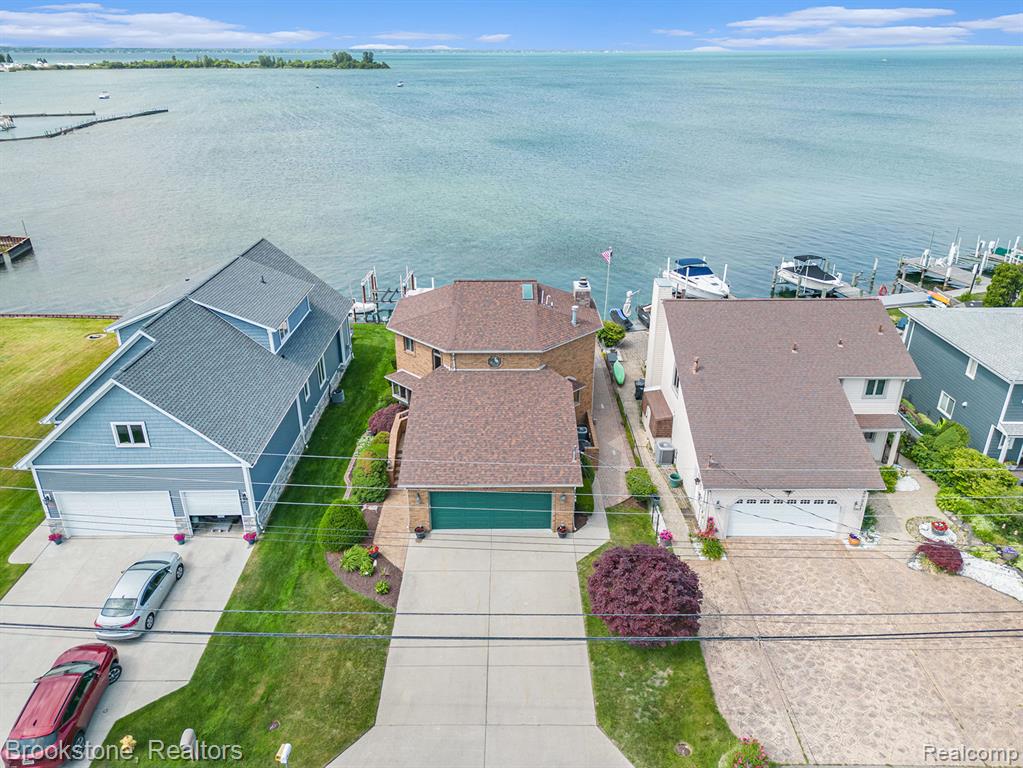32315 N River Road, Harrison Township, MI — Photo 2