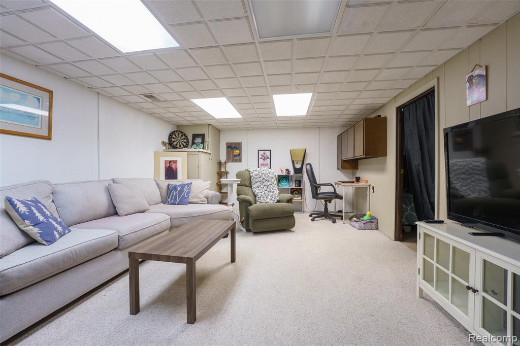 4231 Stanley Court, Waterford, MI 48329 — Photo 23