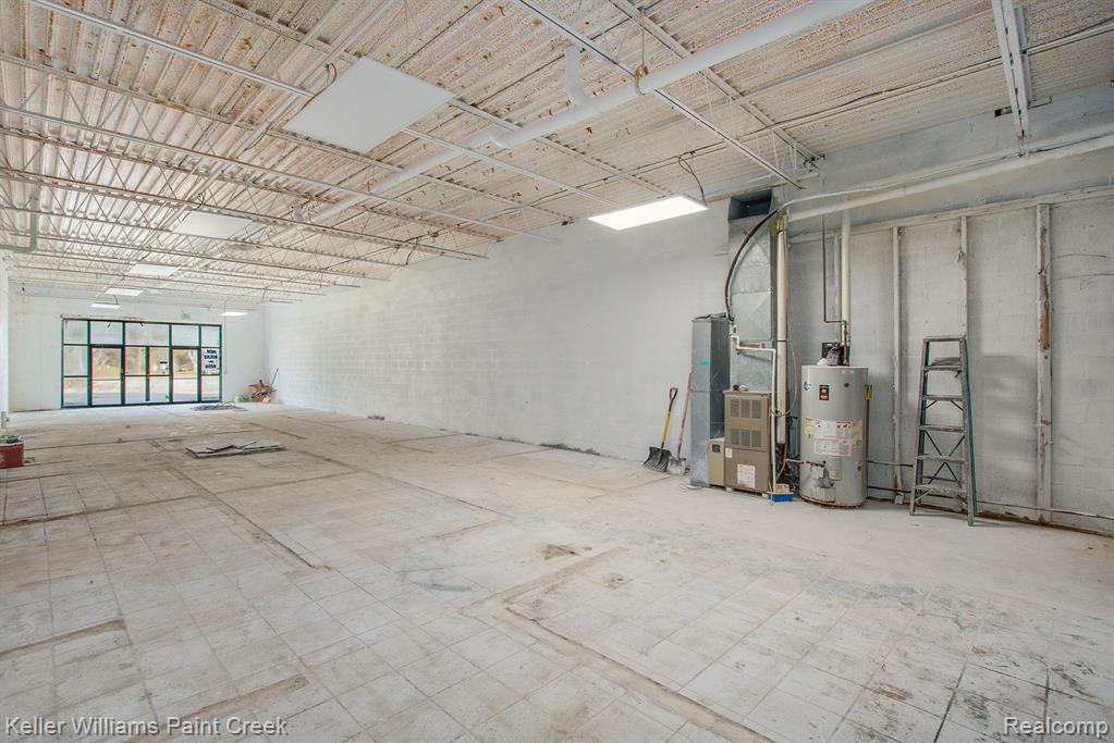 5030 E COLDWATER Road, Flint, MI 48506 — Photo 27