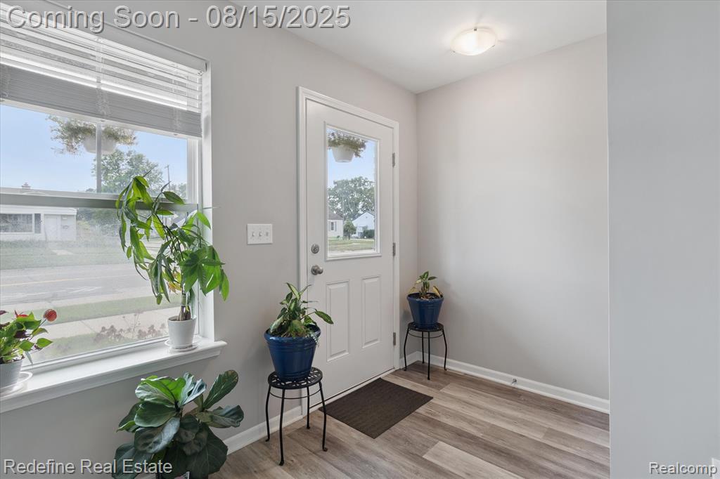 403 Jeff Keeton Drive, Hazel Park, MI 48030 — Photo 5