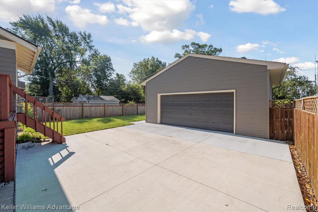 402 E 7th Street, Royal Oak, MI 48067 — Photo 30