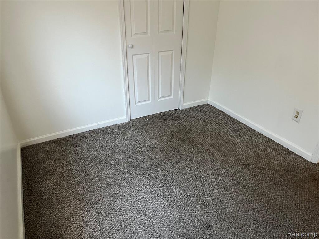 5868 N Linville Street, Westland, MI — Photo 18