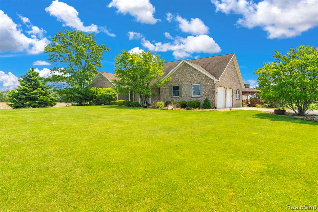 5562 Sheridan Line Road, Croswell, MI 48422 — Photo 11