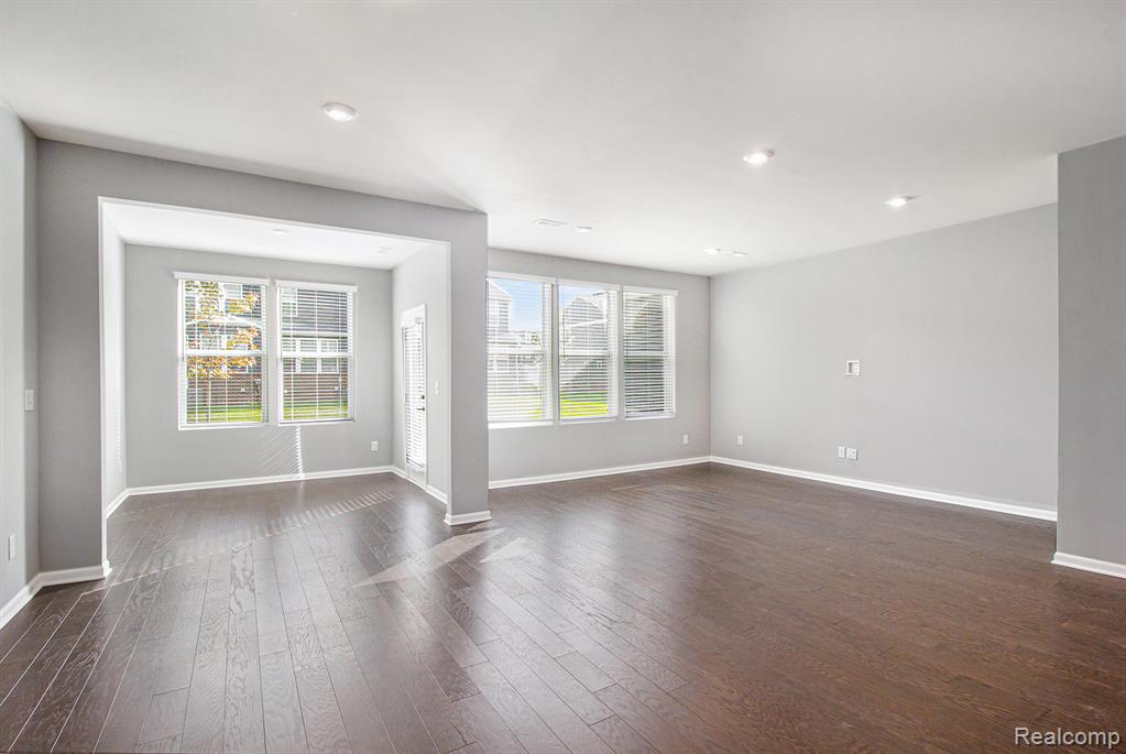 4759 Glenora Drive, Lake Orion, MI — Photo 10