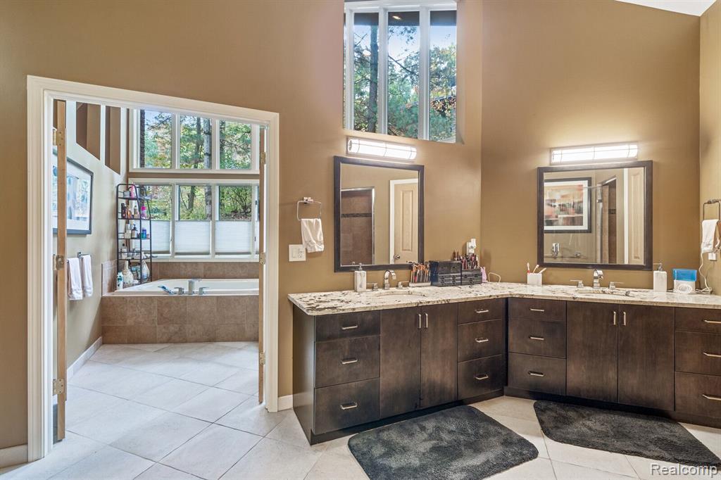 6653 COLLEGE Park, Clarkston, MI — Photo 35