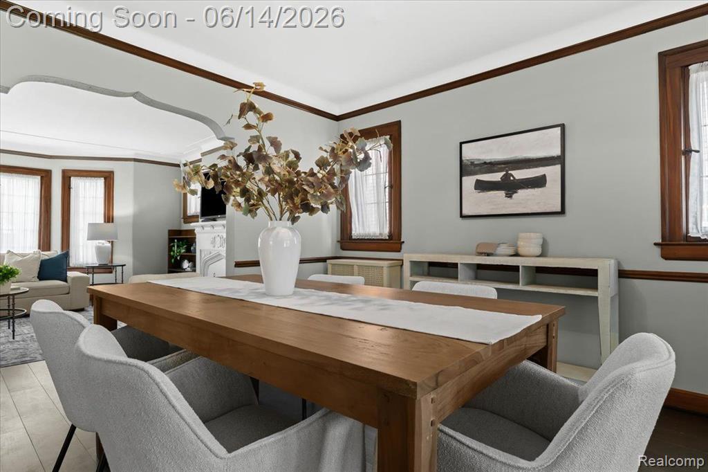 312 MCKINLEY Avenue, Grosse Pointe Farms, MI 48236 — Photo 8