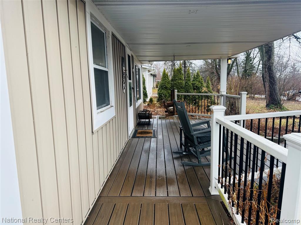10461 9 Mile Road, Whitmore Lake, MI 48189 — Photo 33